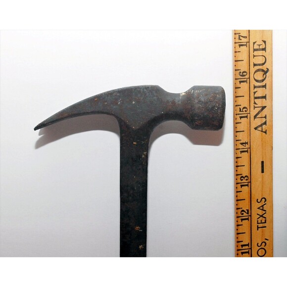 Estwing 28 oz Framing Hammer and Pry Bar Pre Owned Good From Working Environment - Picture 2 of 7